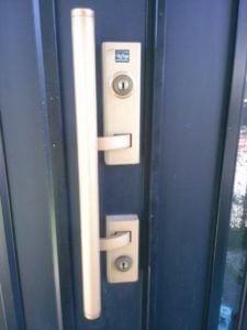 TOSTEM戸建鍵交換