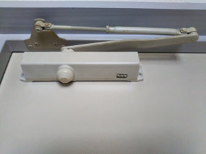 NHNドアクローザー廃盤交換