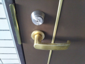 鍵壊れて鍵抜き修理