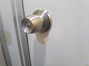 ドアノブ鍵交換