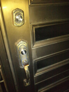 戸建住宅玄関鍵交換2カ所