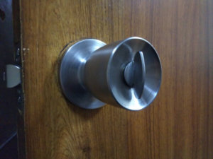 サムターン故障で修理交換